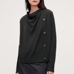 Cos Wool Asymmetric Button Sweater size XS, Gray color